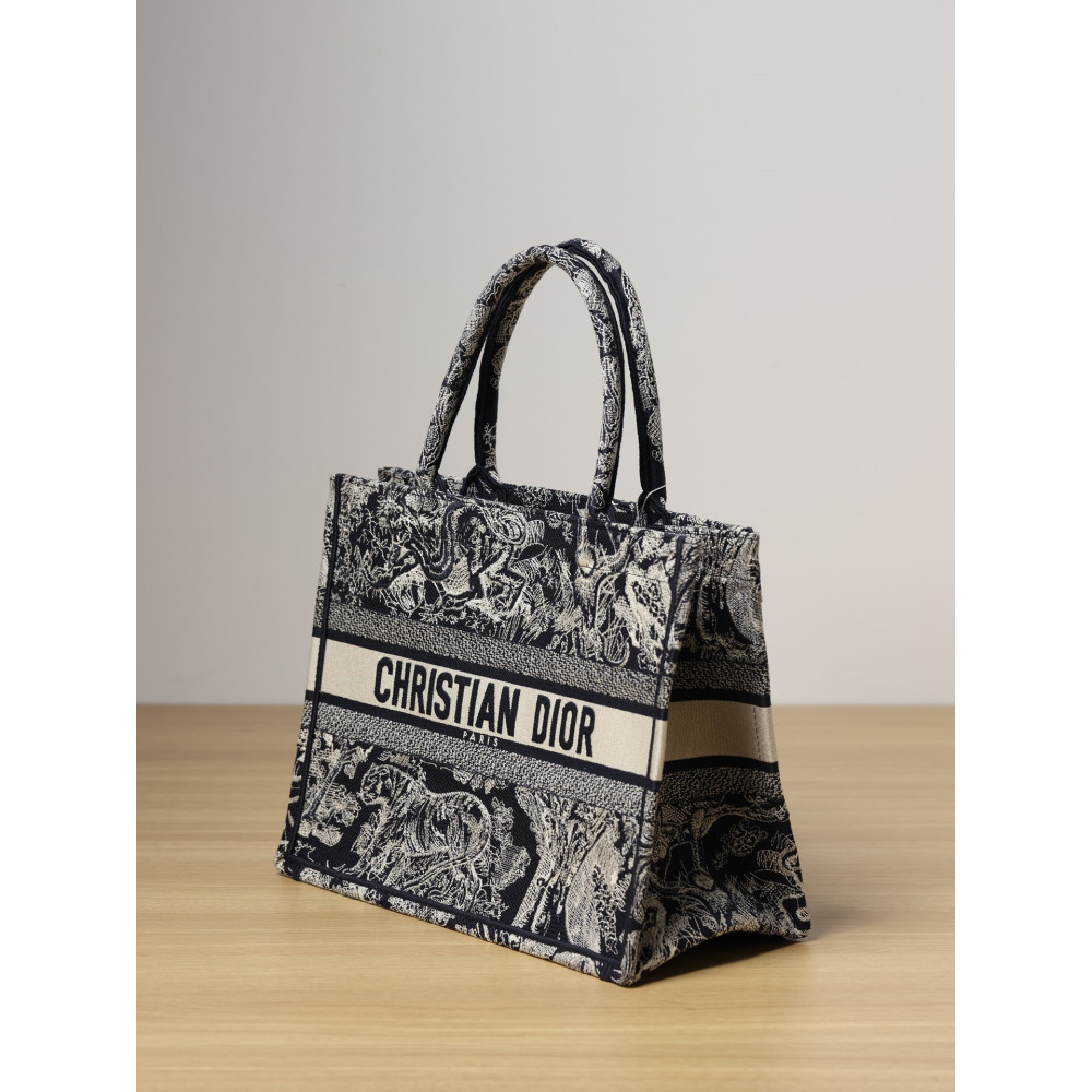 MEDIUM DIOR BOOK TOTE MEDIUM DIOR BOOK TOTE
