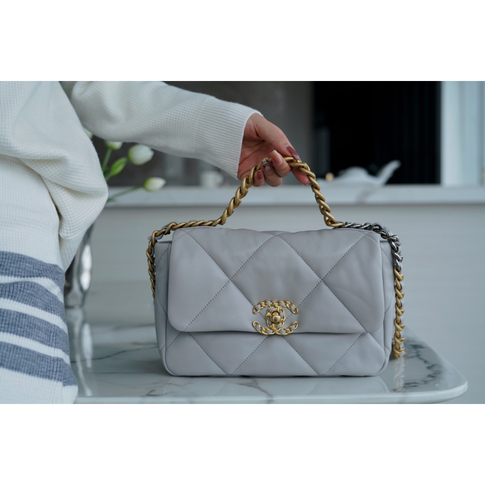 CHANEL SMALL 19 FLAP BAG CHANEL SMALL 19 FLAP BAG