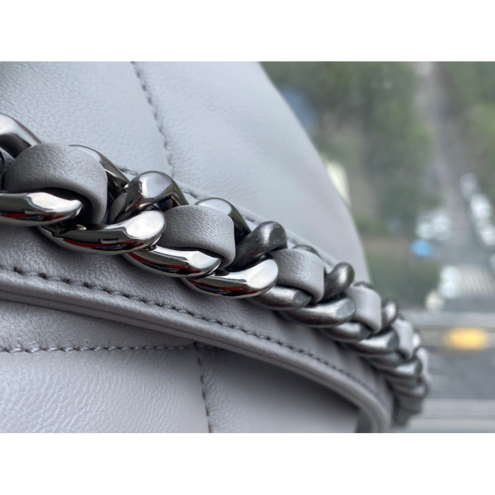CHANEL SMALL 19 FLAP BAG CHANEL SMALL 19 FLAP BAG