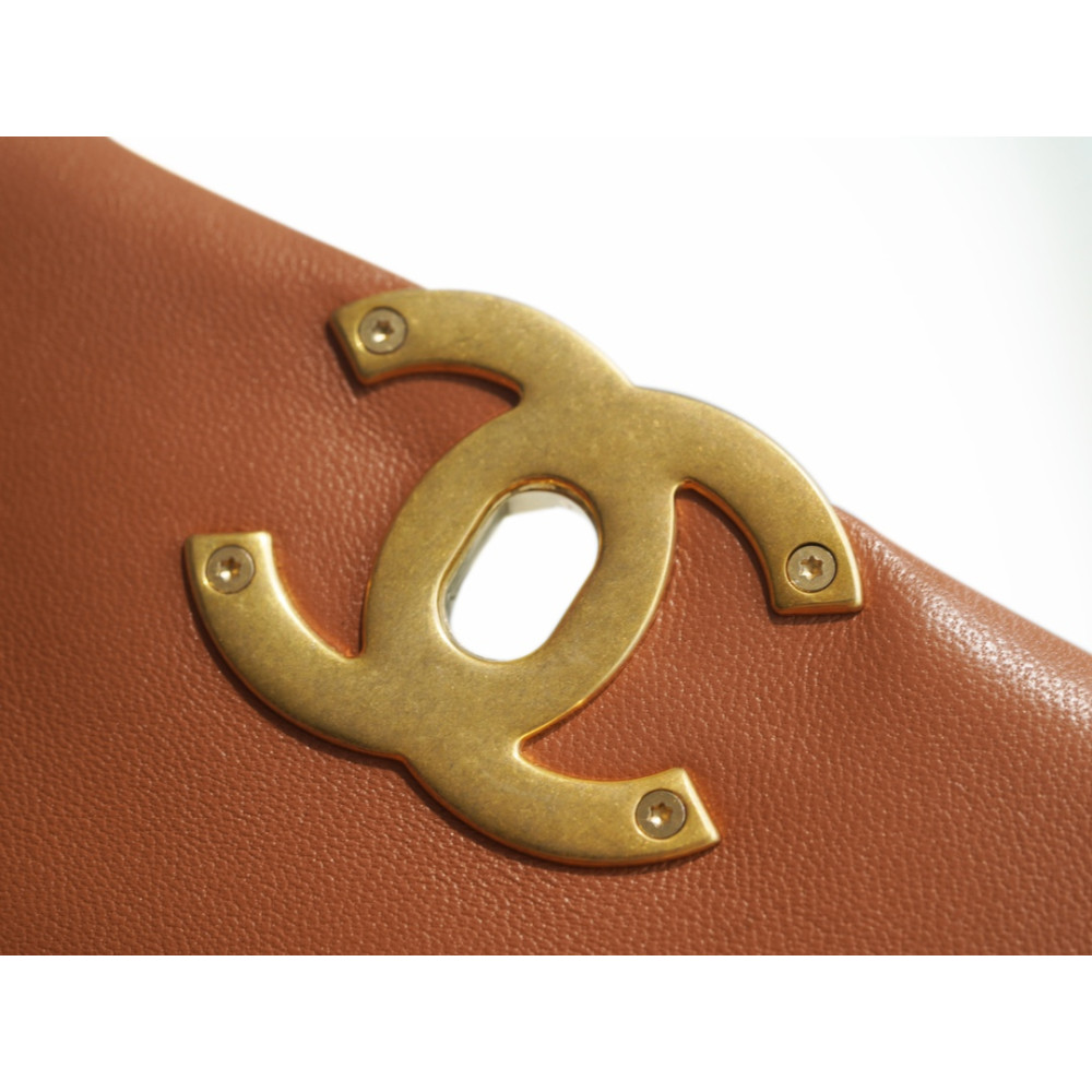 CHANEL SMALL 19 FLAP BAG CHANEL SMALL 19 FLAP BAG