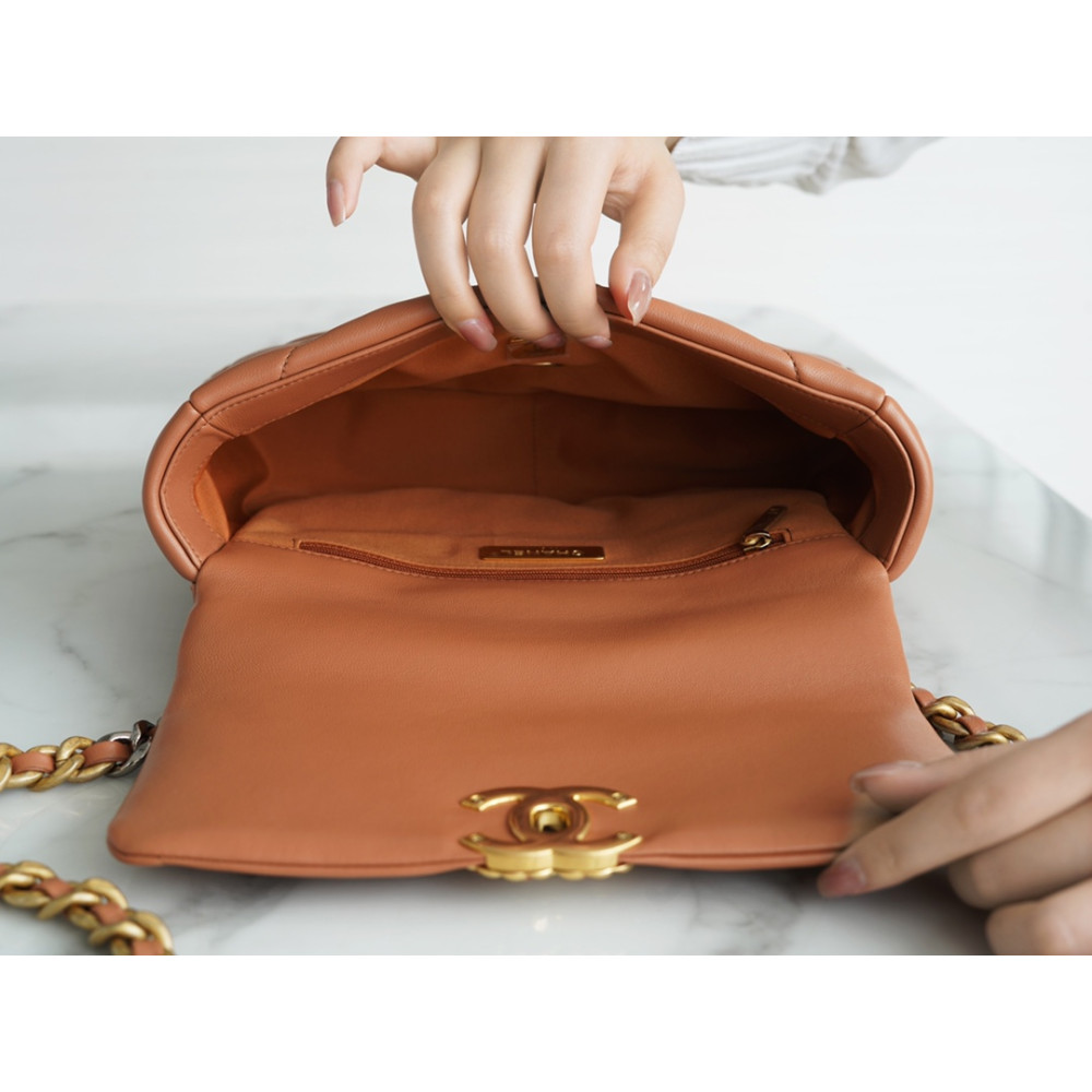 CHANEL SMALL 19 FLAP BAG CHANEL SMALL 19 FLAP BAG