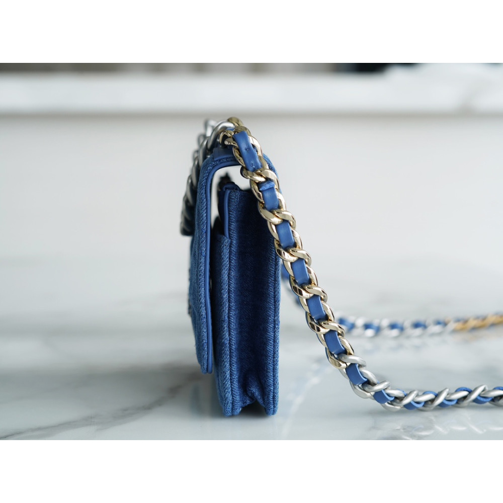 CHANEL SMALL 19 FLAP BAG CHANEL SMALL 19 FLAP BAG