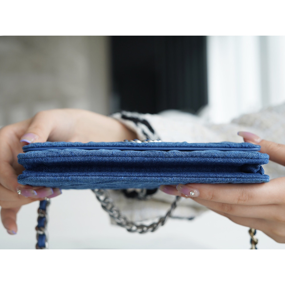 CHANEL SMALL 19 FLAP BAG CHANEL SMALL 19 FLAP BAG