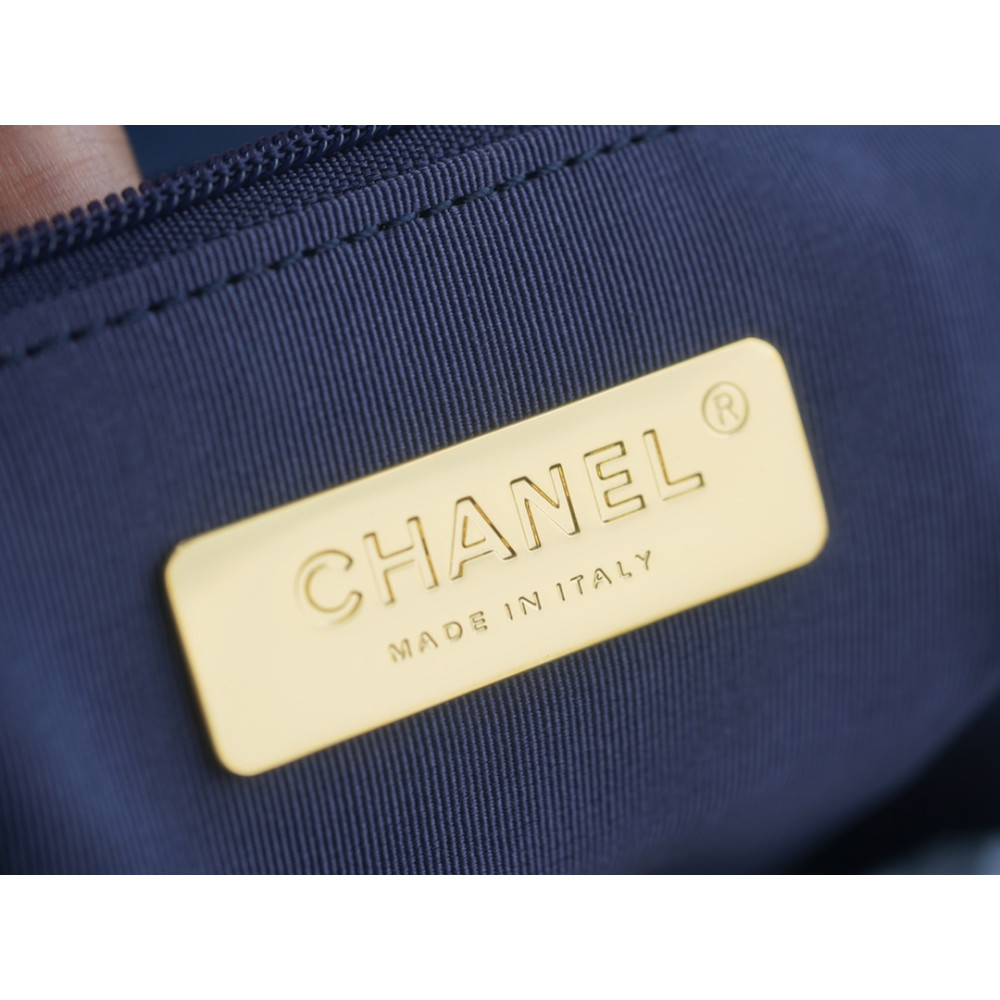 CHANEL SMALL 19 FLAP BAG CHANEL SMALL 19 FLAP BAG