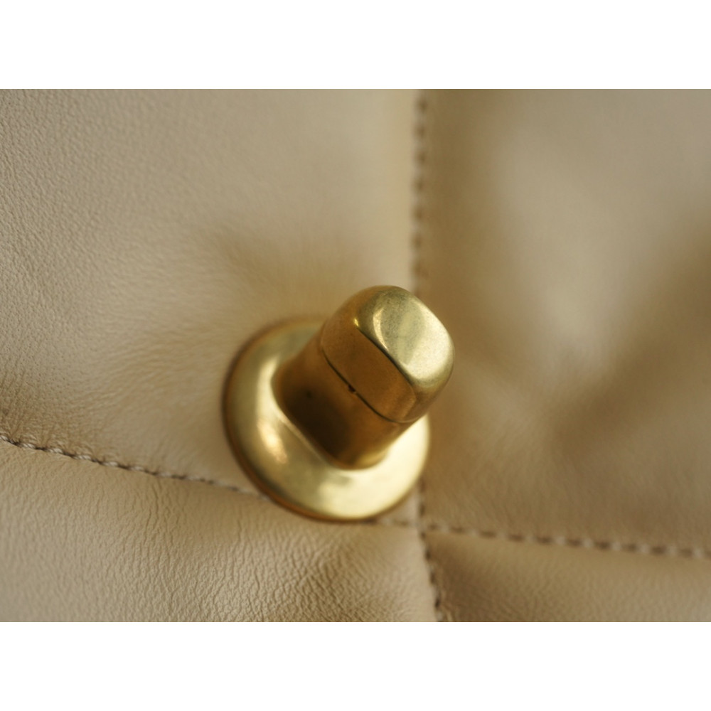CHANEL MEDIUM 19 FLAP BAG CHANEL MEDIUM 19 FLAP BAG