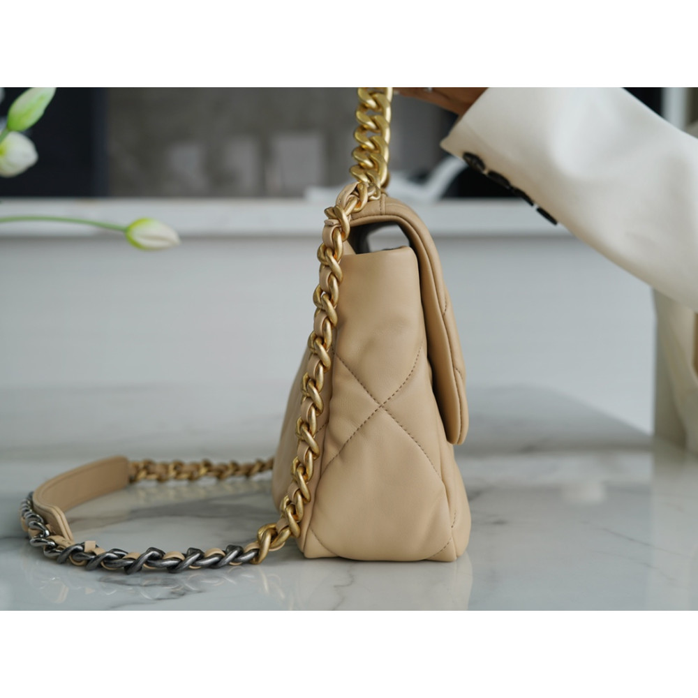 CHANEL MEDIUM 19 FLAP BAG CHANEL MEDIUM 19 FLAP BAG