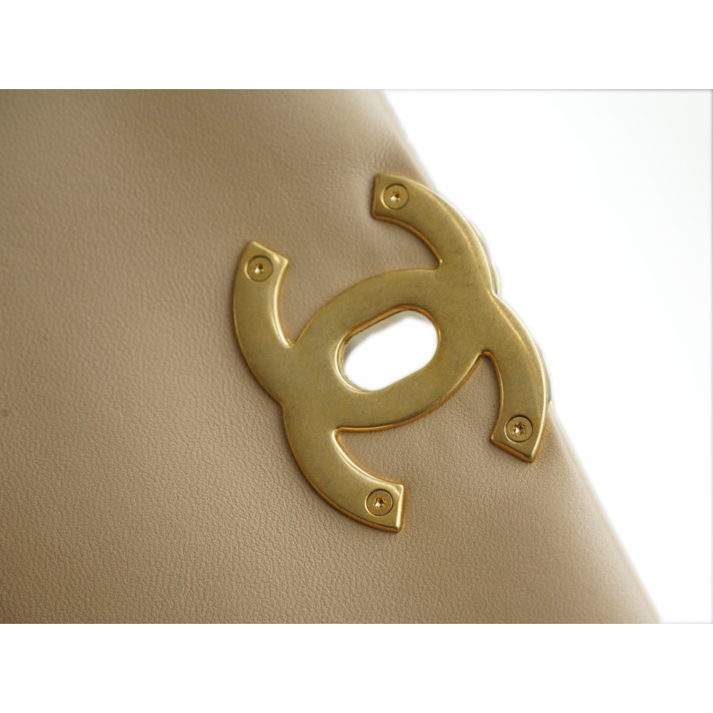 CHANEL SMALL 19 FLAP BAG CHANEL SMALL 19 FLAP BAG