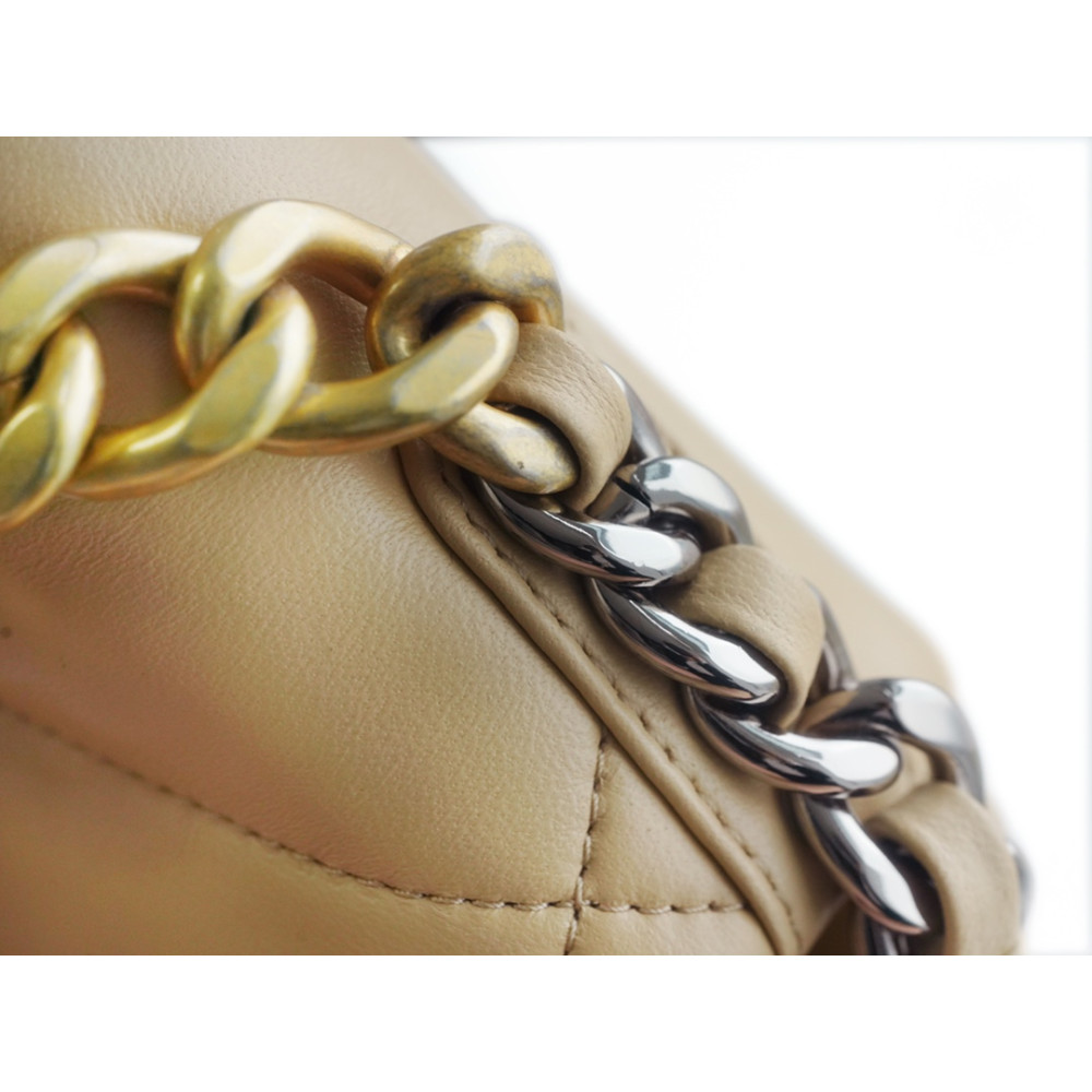 CHANEL SMALL 19 FLAP BAG CHANEL SMALL 19 FLAP BAG