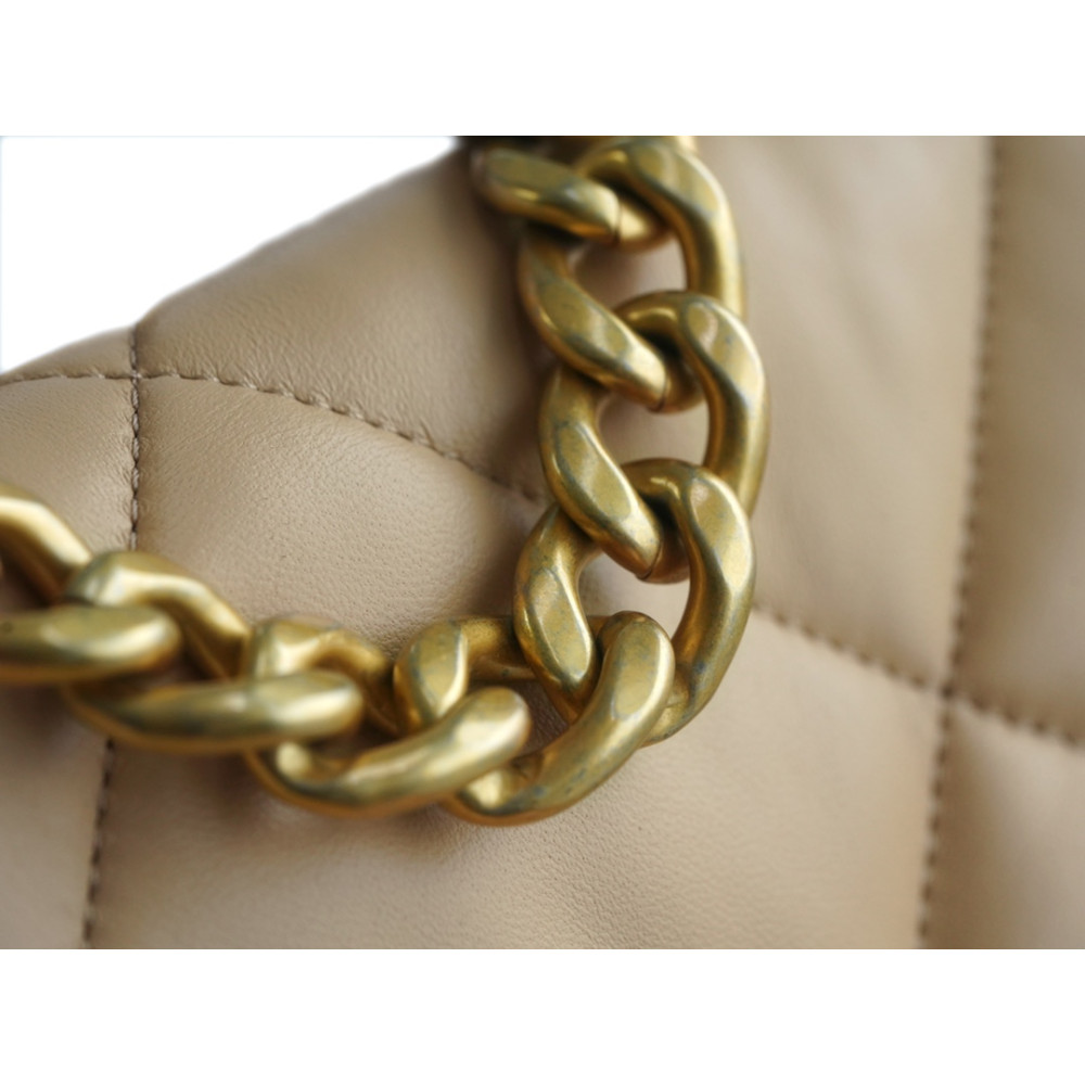 CHANEL SMALL 19 FLAP BAG CHANEL SMALL 19 FLAP BAG