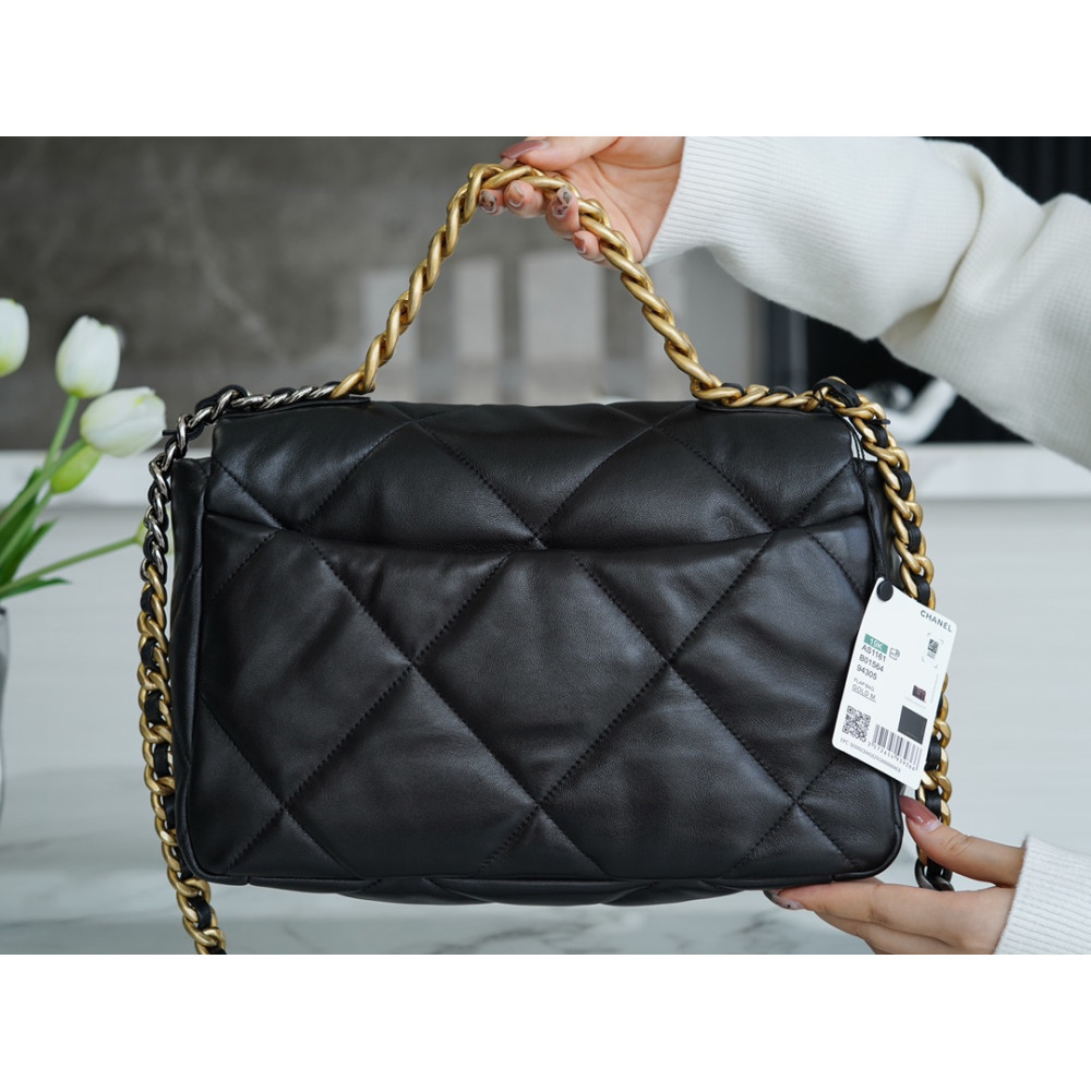 CHANEL MEDIUM 19 FLAP BAG CHANEL MEDIUM 19 FLAP BAG