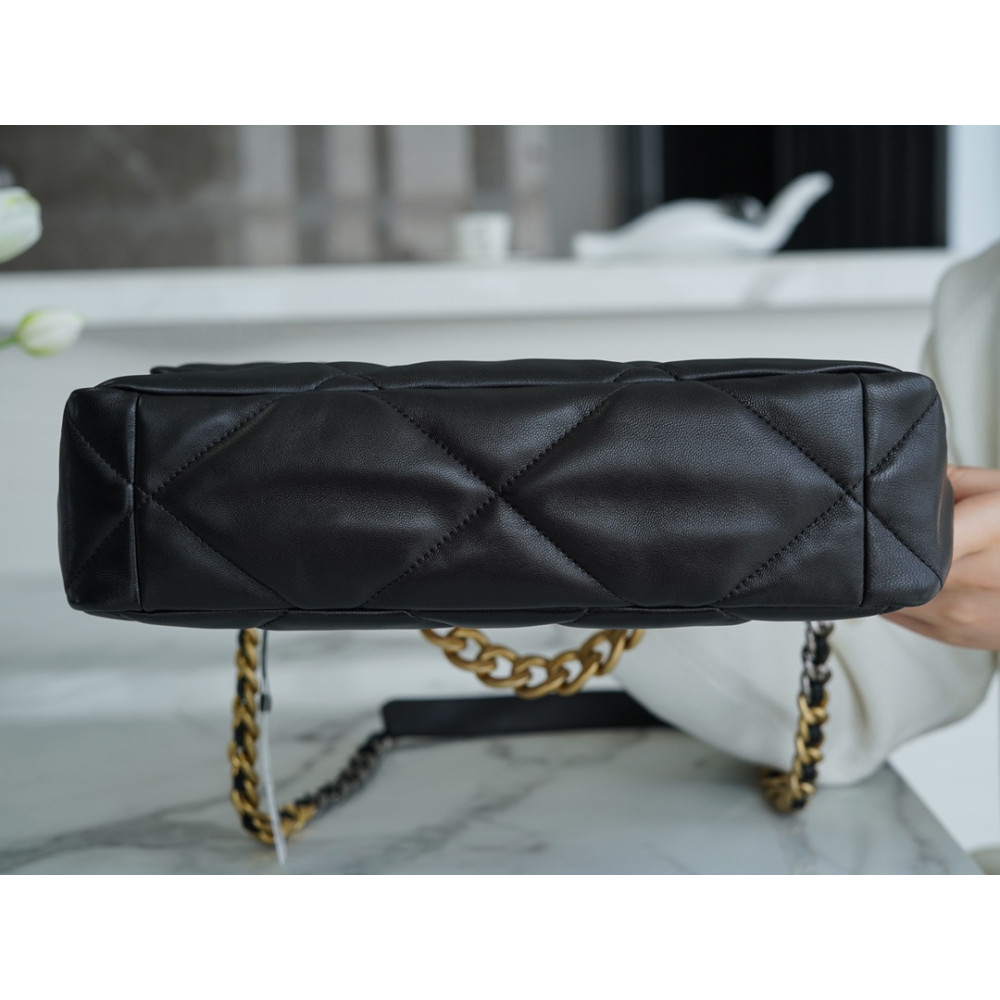 CHANEL MEDIUM 19 FLAP BAG CHANEL MEDIUM 19 FLAP BAG