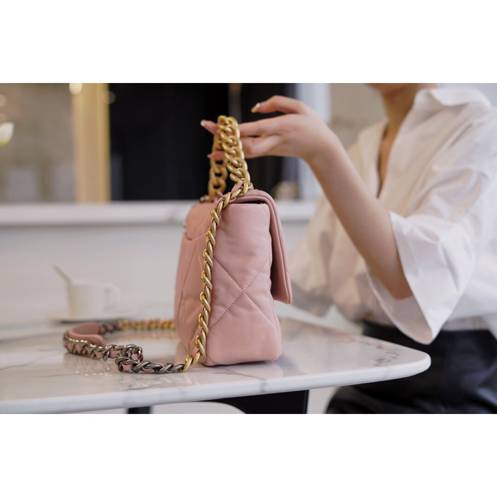 CHANEL MEDIUM 19 FLAP BAG