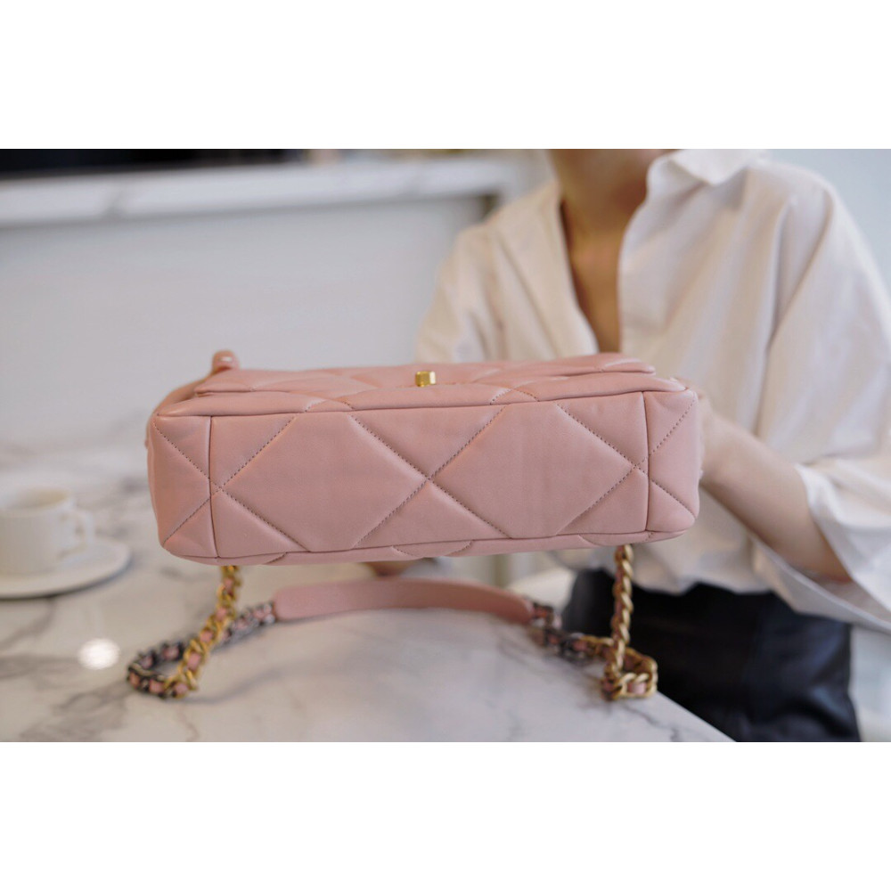 CHANEL MEDIUM 19 FLAP BAG