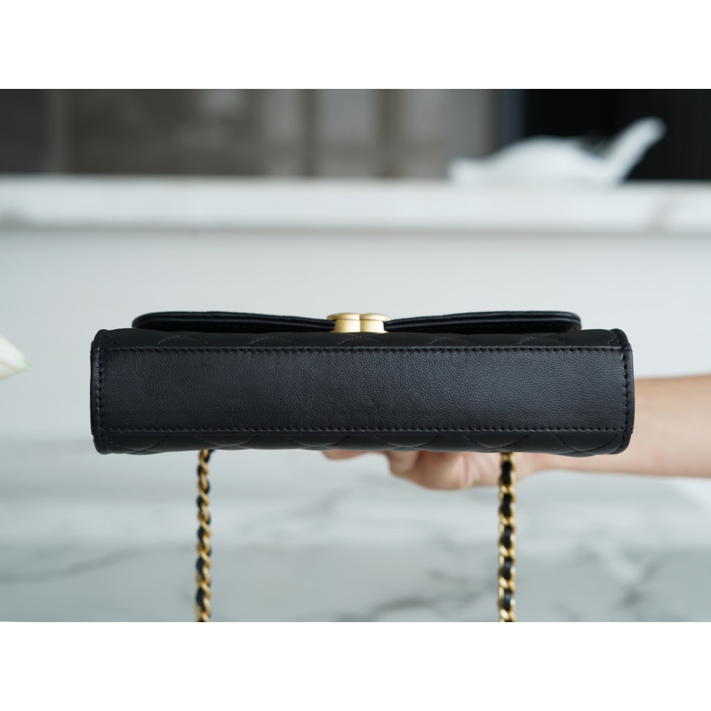 CHANEL TOP HANDLE FLAP BAG CHANEL TOP HANDLE FLAP BAG
