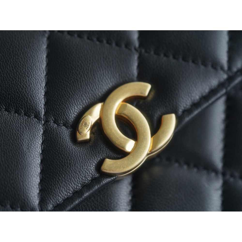 CHANEL TOP HANDLE FLAP BAG CHANEL TOP HANDLE FLAP BAG
