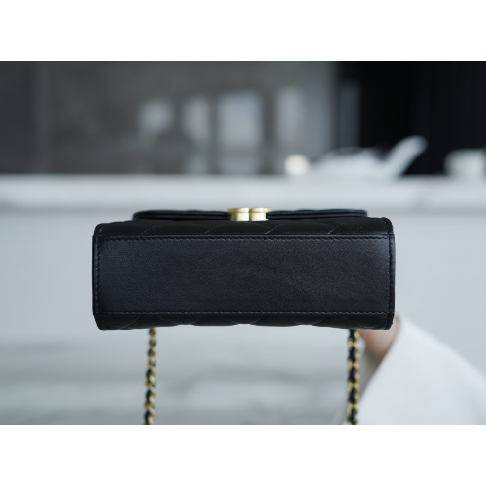 CHANEL TOP HANDLE FLAP BAG CHANEL TOP HANDLE FLAP BAG
