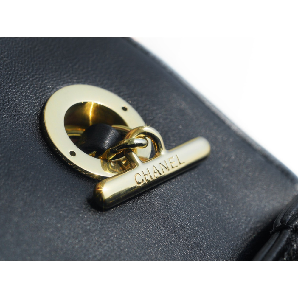 CHANEL SMALL HANDLE FLAP BAG CHANEL SMALL HANDLE FLAP BAG