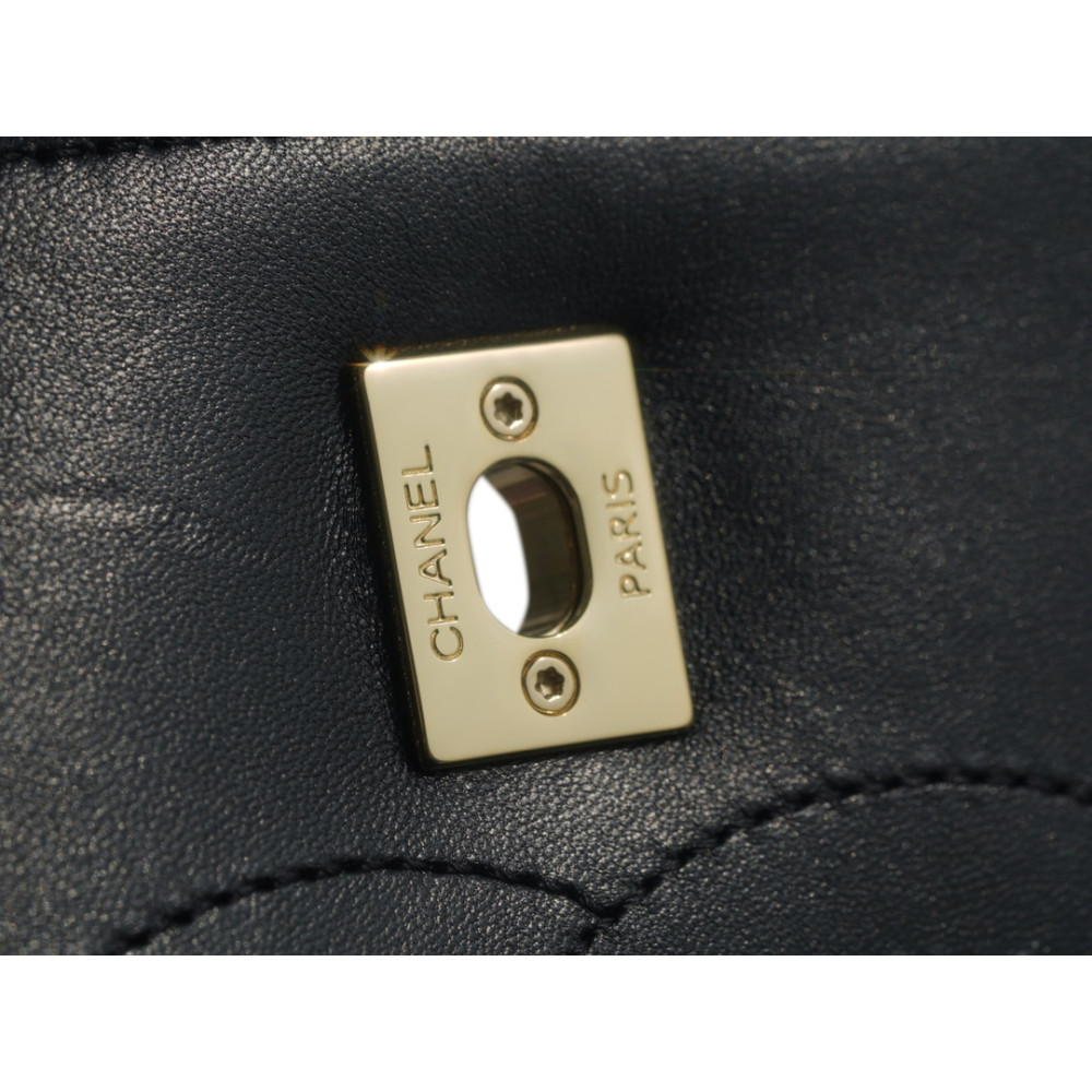 CHANEL SMALL HANDLE FLAP BAG CHANEL SMALL HANDLE FLAP BAG