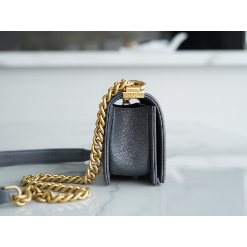 CHANEL SMALL BOY FLAP BAG CHANEL SMALL BOY FLAP BAG