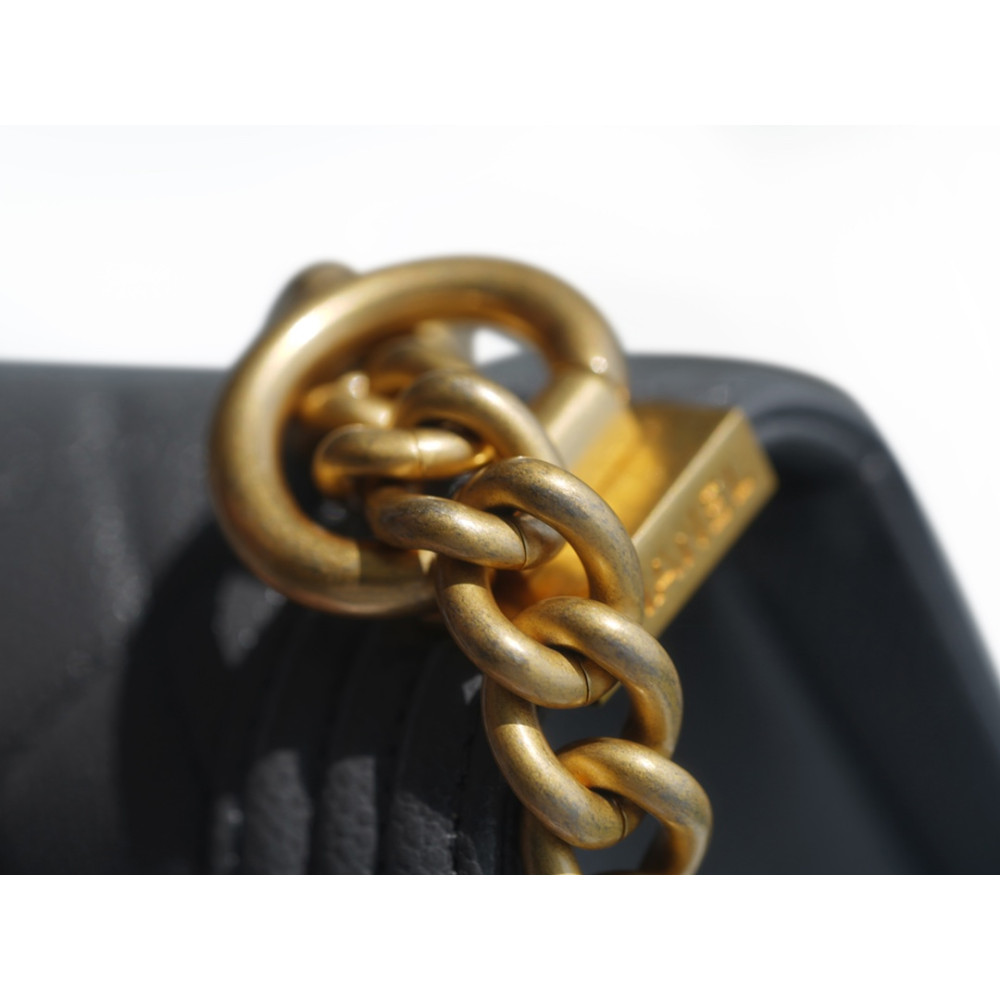 CHANEL SMALL BOY FLAP BAG CHANEL SMALL BOY FLAP BAG