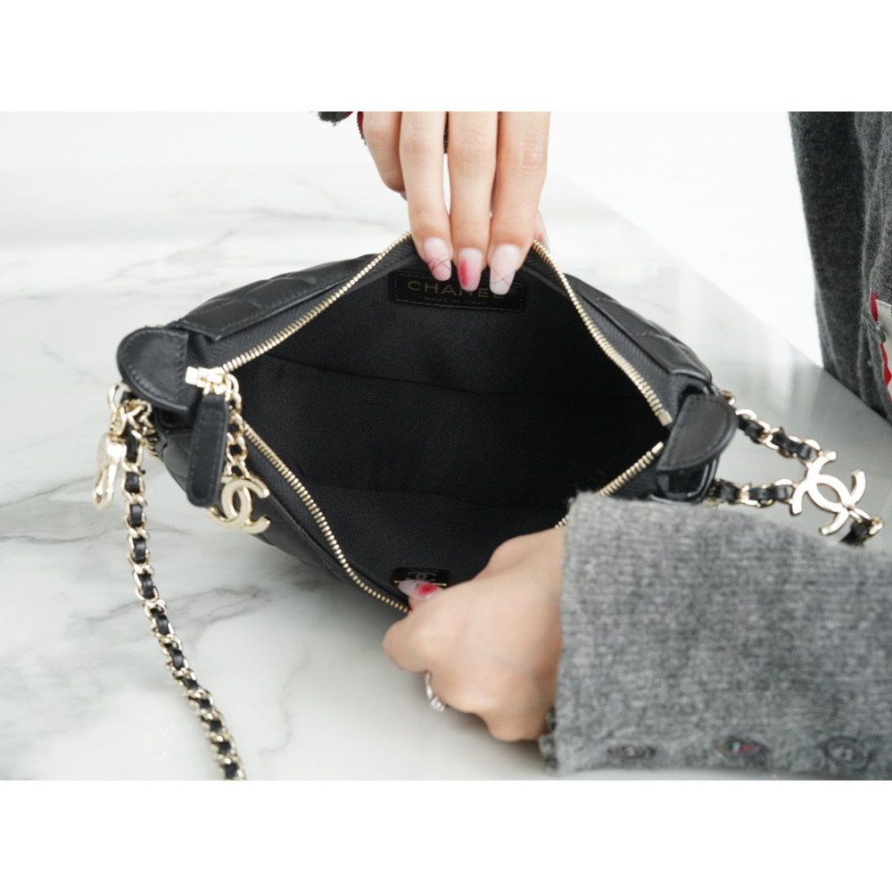 CHANEL SMALL HOBO BAG CHANEL SMALL HOBO BAG