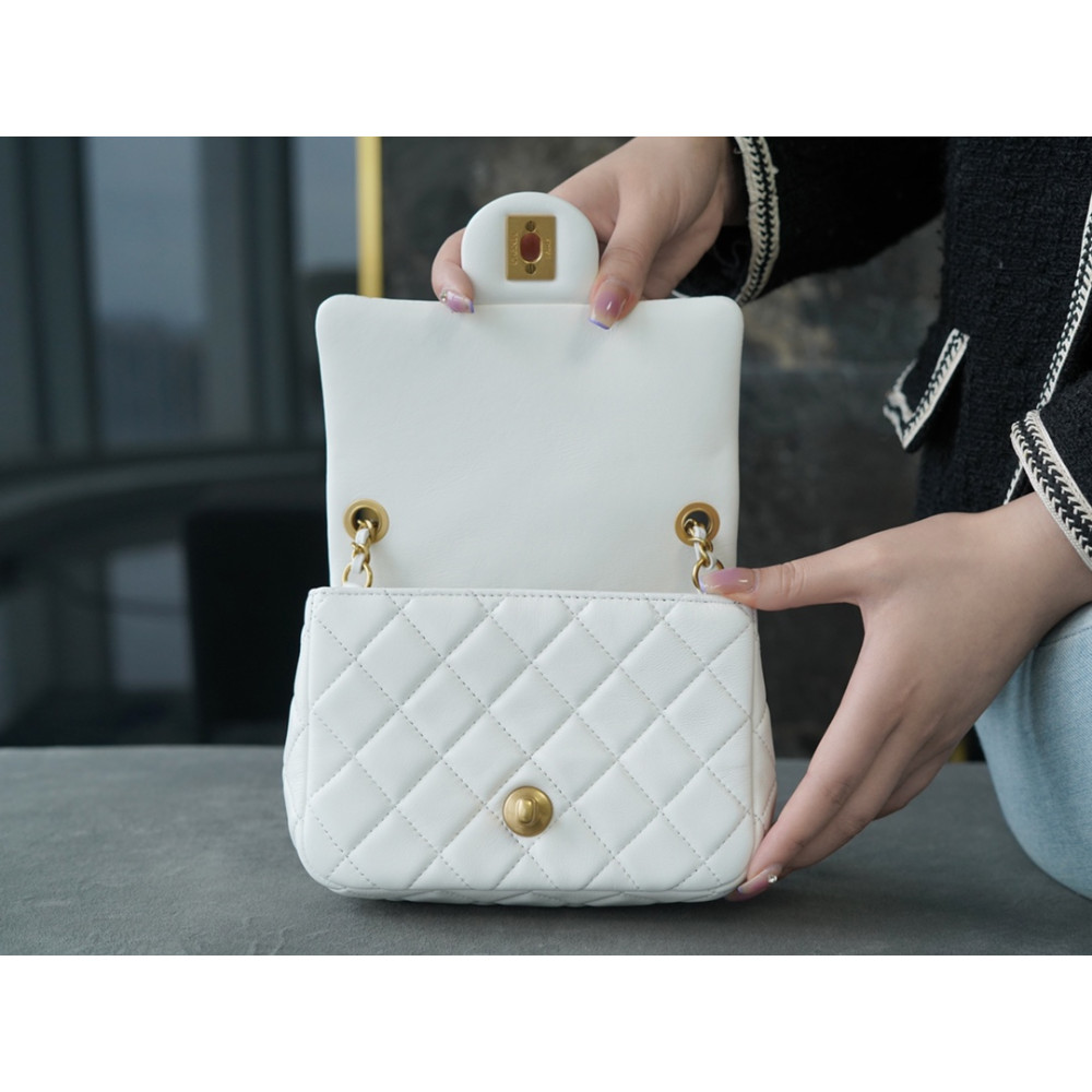 CHANEL PEARL CRUSH MINI FLAP BAG