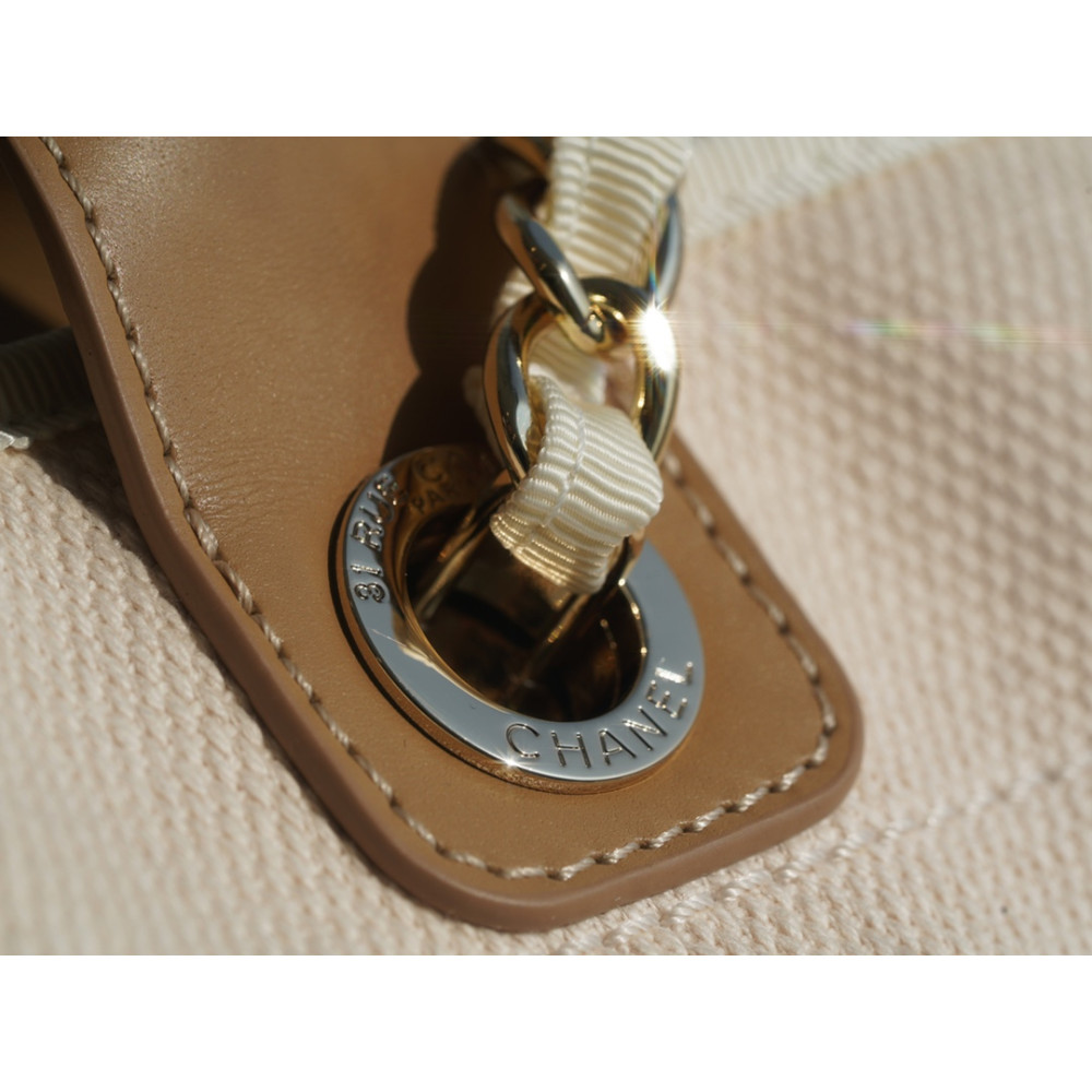CHANEL DEAUVILLE TOTE CHANEL DEAUVILLE TOTE
