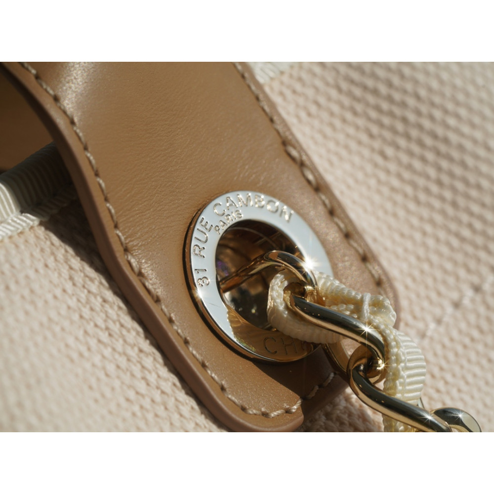 CHANEL DEAUVILLE TOTE CHANEL DEAUVILLE TOTE