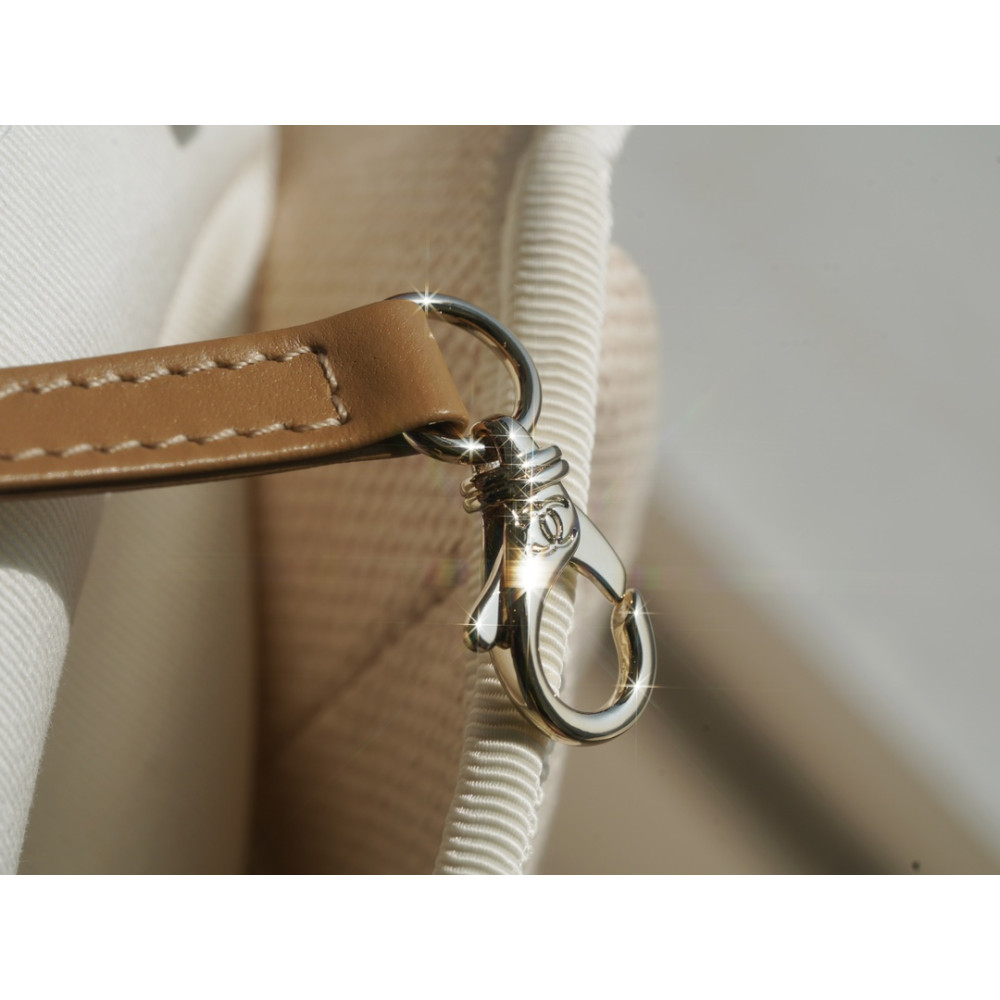 CHANEL DEAUVILLE TOTE CHANEL DEAUVILLE TOTE