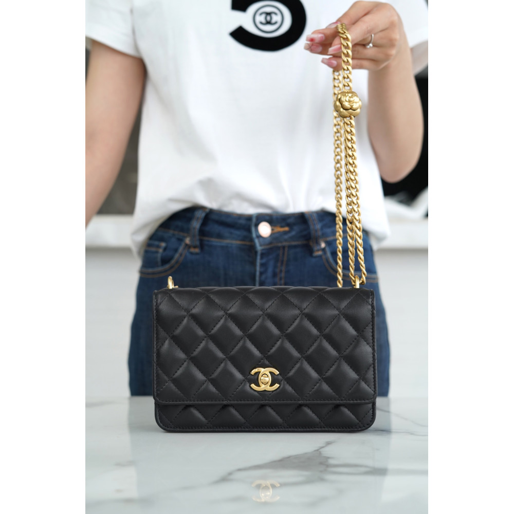 CHANEL SWEET CAMELLIA WALLET ON CHAIN BAG