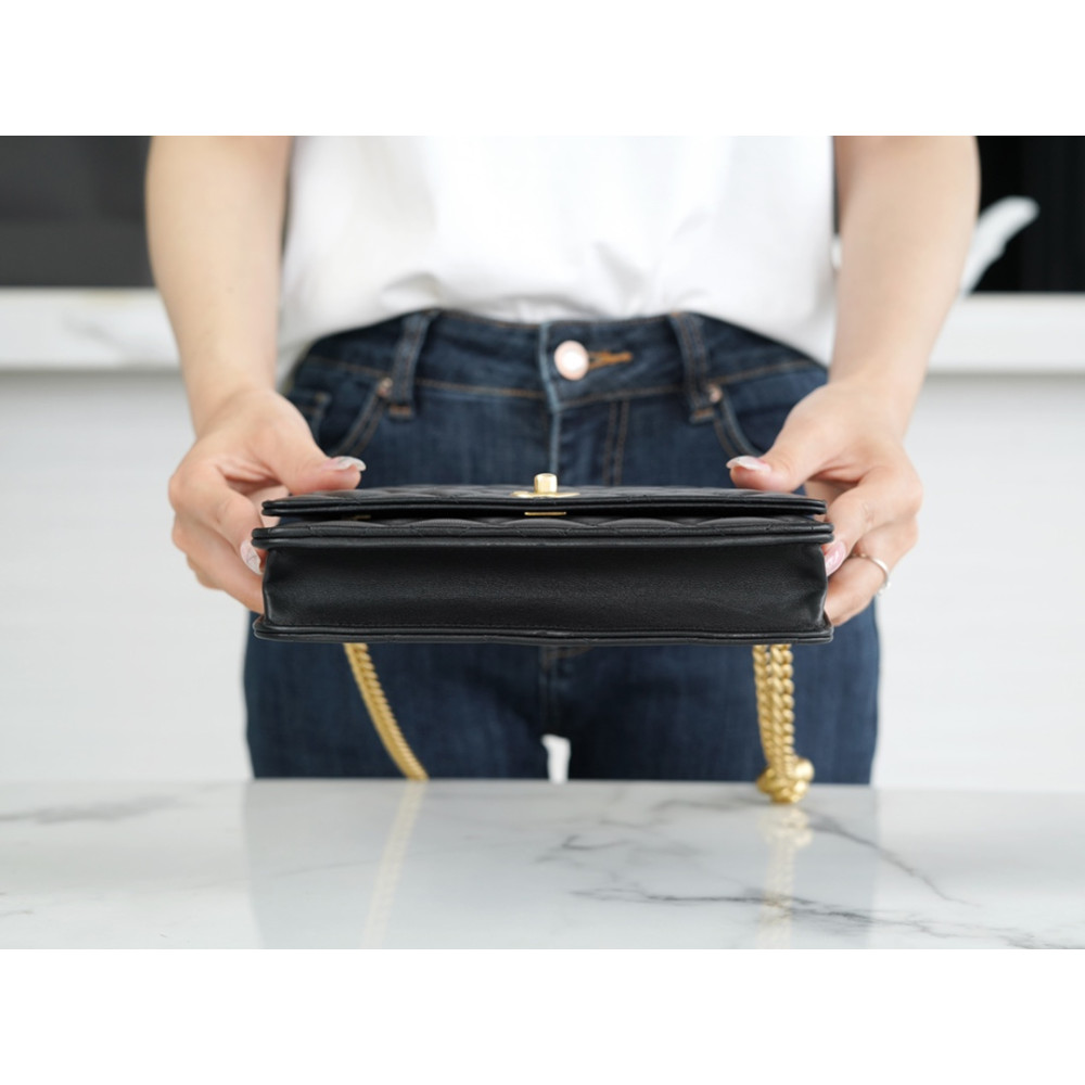 CHANEL SWEET CAMELLIA WALLET ON CHAIN BAG