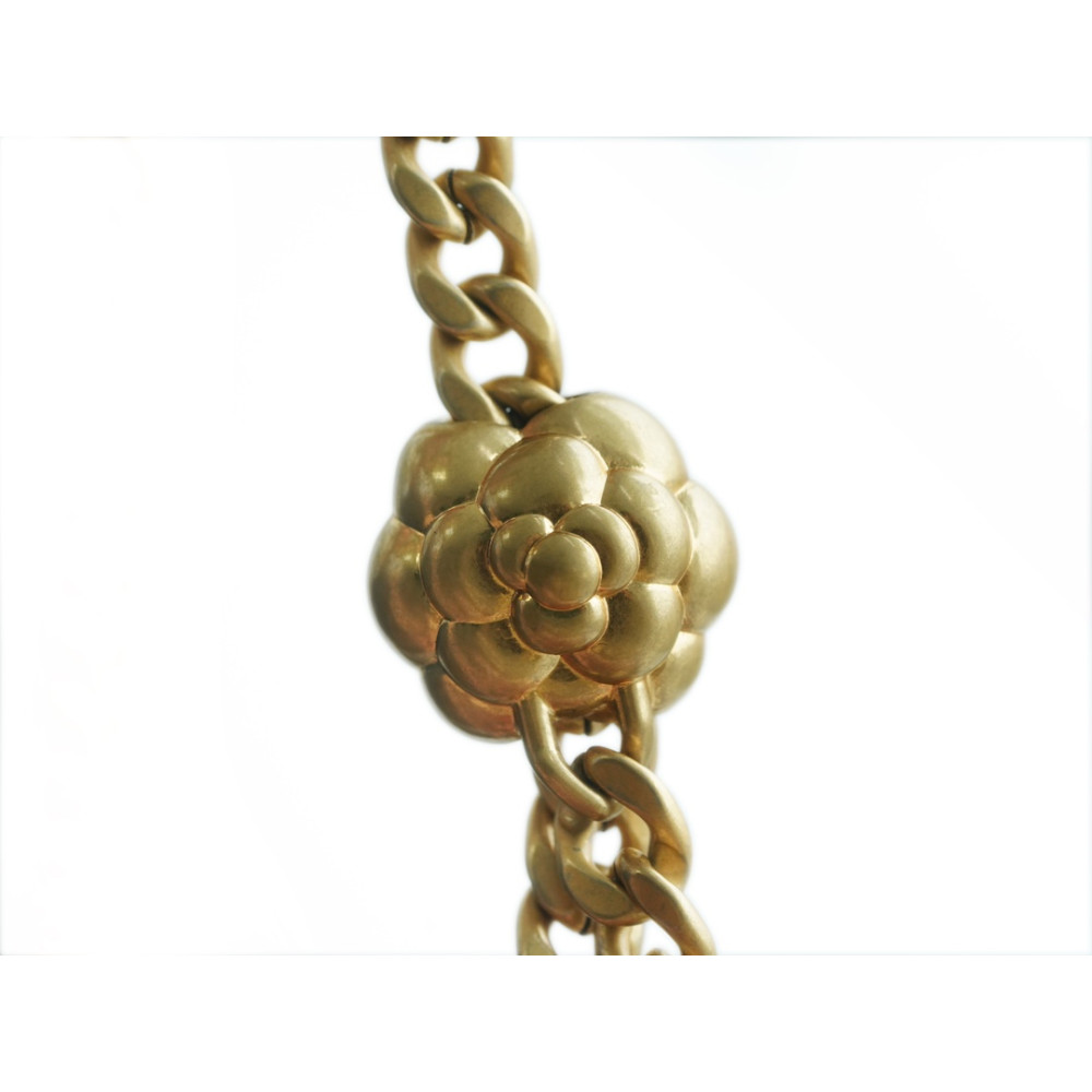 CHANEL SWEET CAMELLIA WALLET ON CHAIN BAG