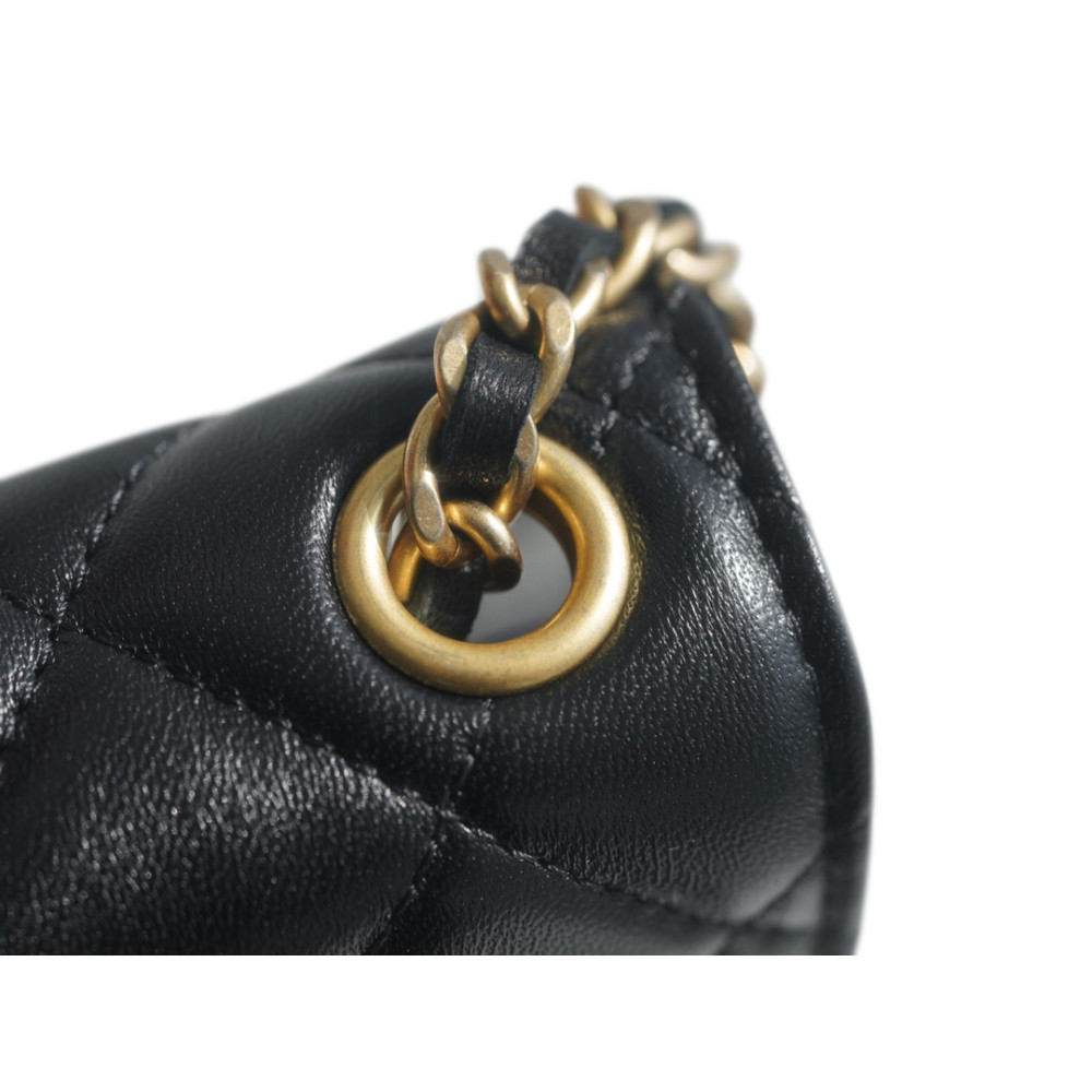 CHANEL PEARL CRUSH PHONE HOLDER WITH CHAIN BAG