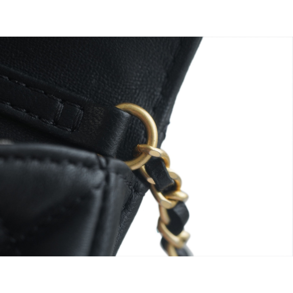 CHANEL PEARL CRUSH WAIST BAG