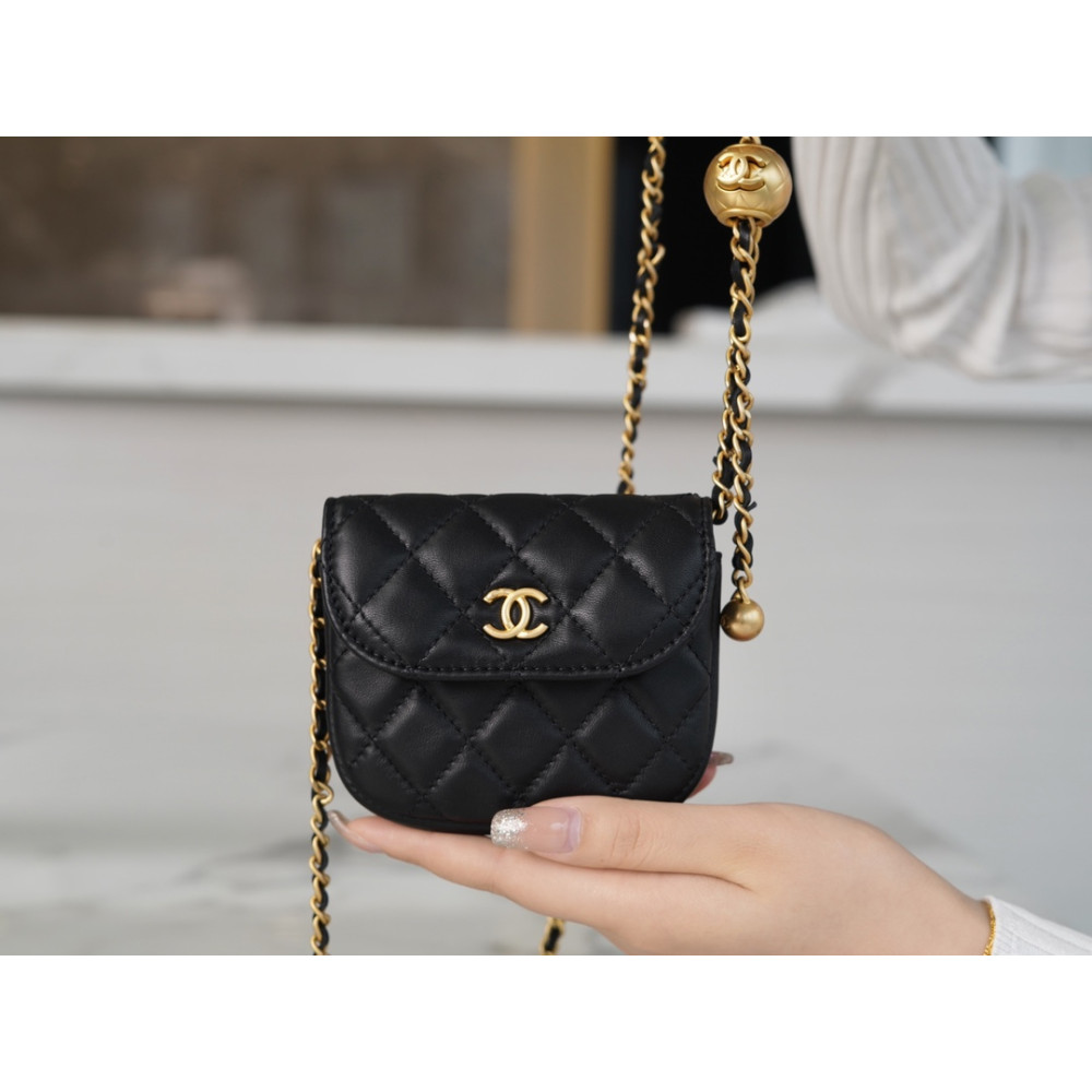 CHANEL PEARL CRUSH WAIST BAG
