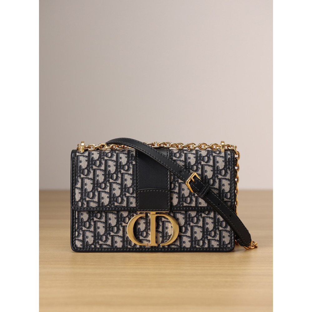 30 MONTAIGNE CHAIN BAG