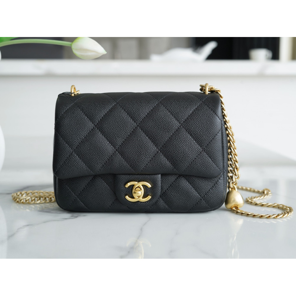 CHANEL SWEETHEART FLAP BAG