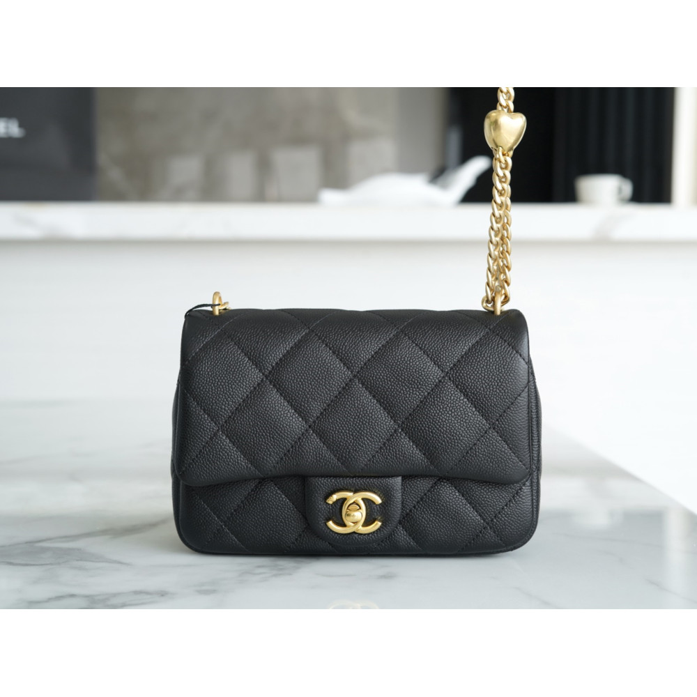 CHANEL SWEETHEART FLAP BAG