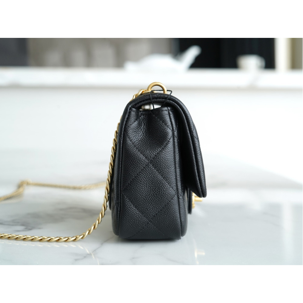 CHANEL SWEETHEART FLAP BAG