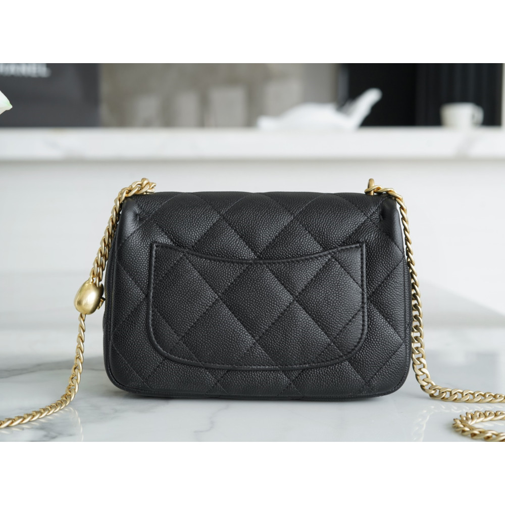 CHANEL SWEETHEART FLAP BAG