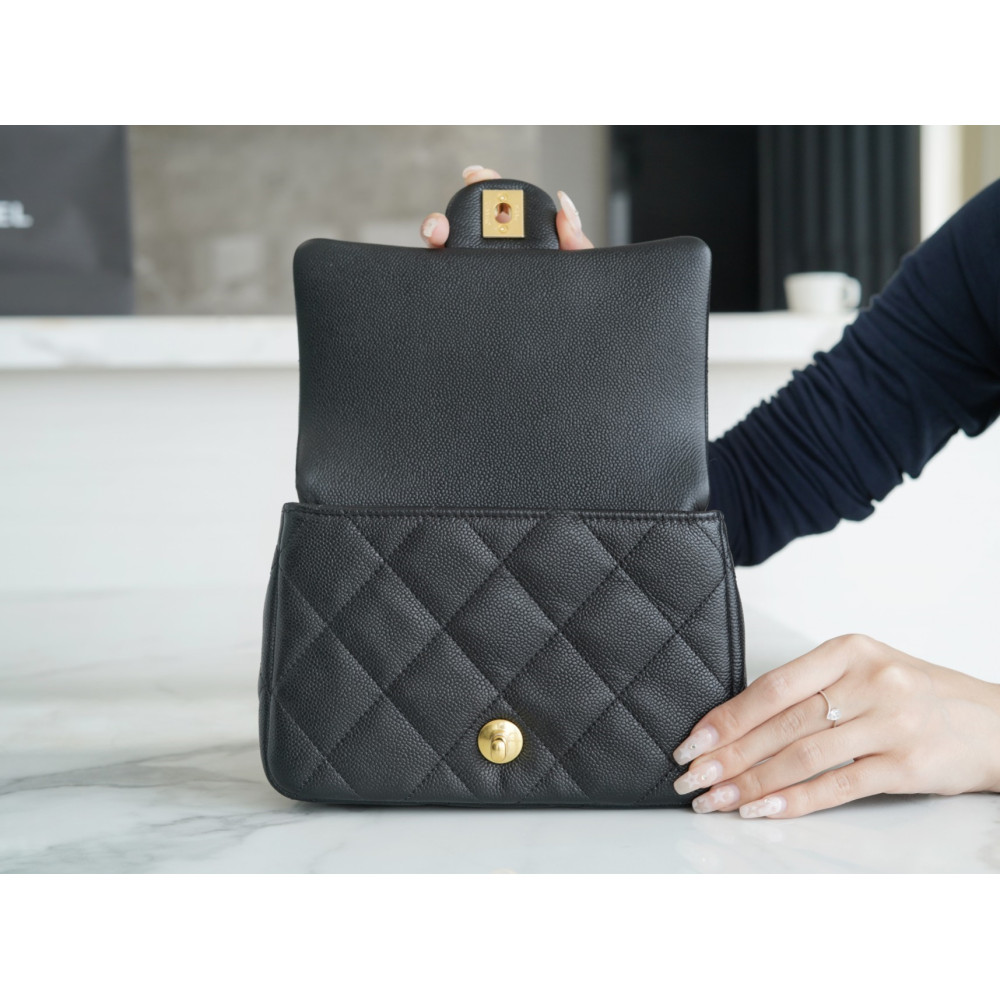 CHANEL SWEETHEART FLAP BAG