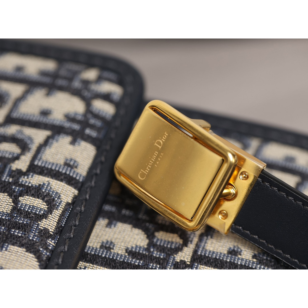 SMALL 30 MONTAIGNE BAG