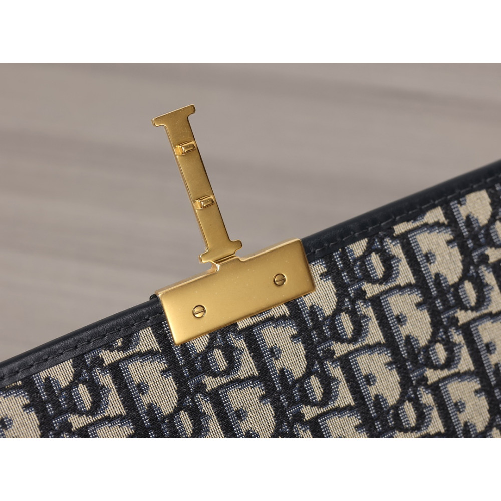 SMALL 30 MONTAIGNE BAG
