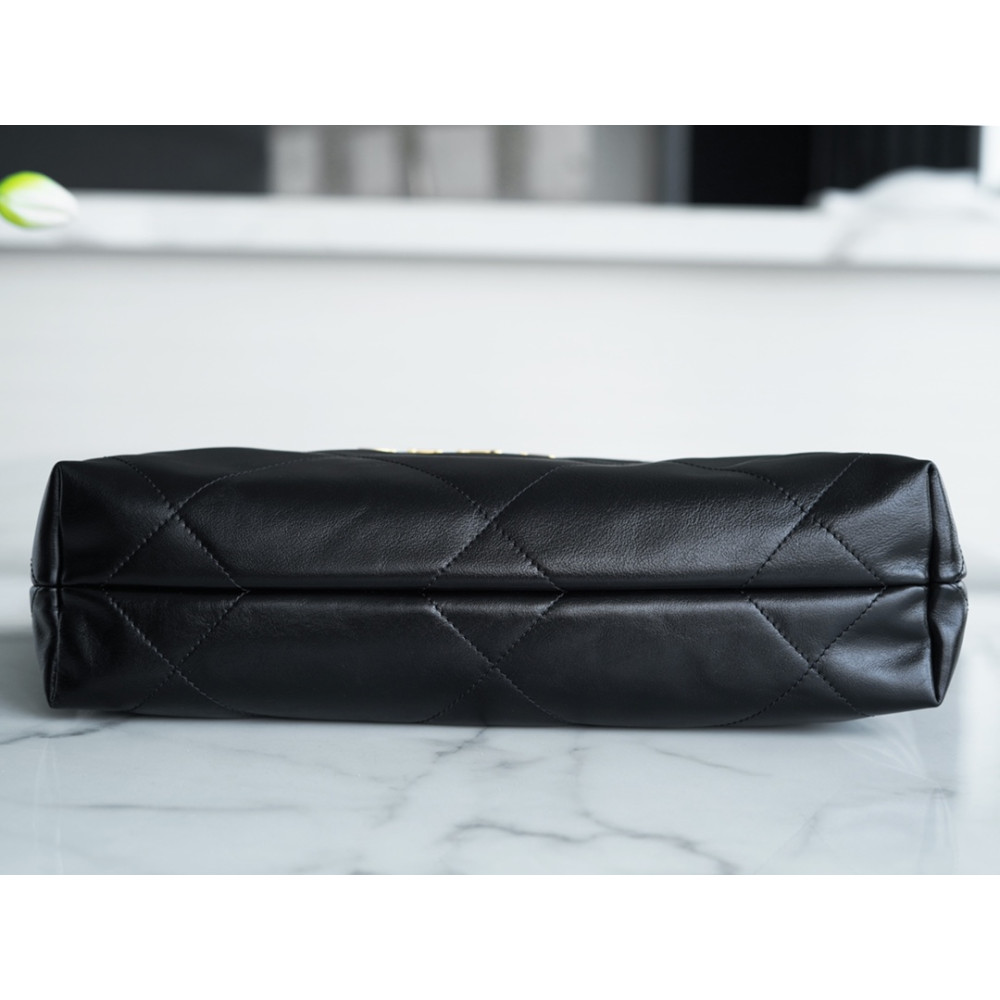 CHANEL 22 SMALL BAG CHANEL 22 SMALL BAG