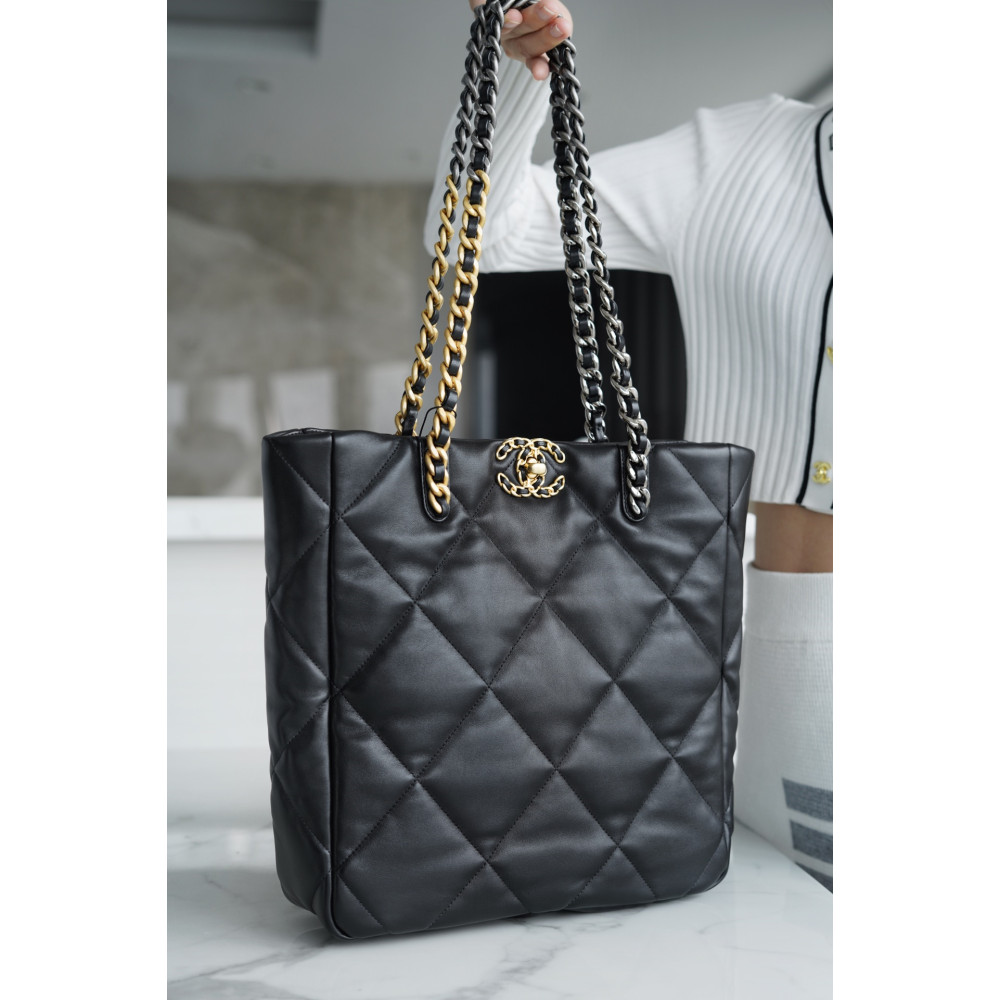 CHANEL 19 EAST WEST SHOPPING BAG