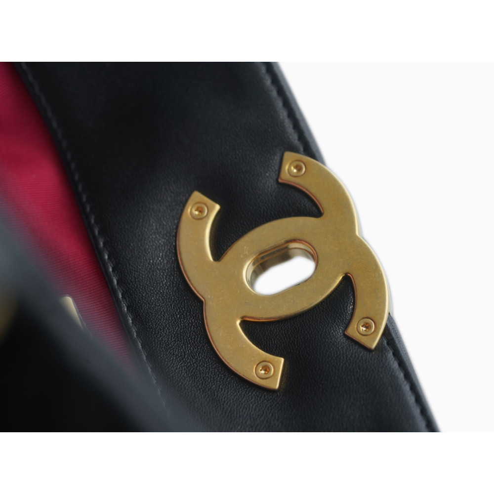 CHANEL 19 EAST WEST SHOPPING BAG