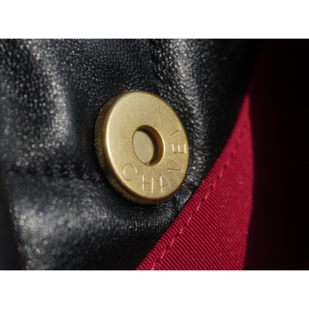 CHANEL SMALL 19 FLAP BAG