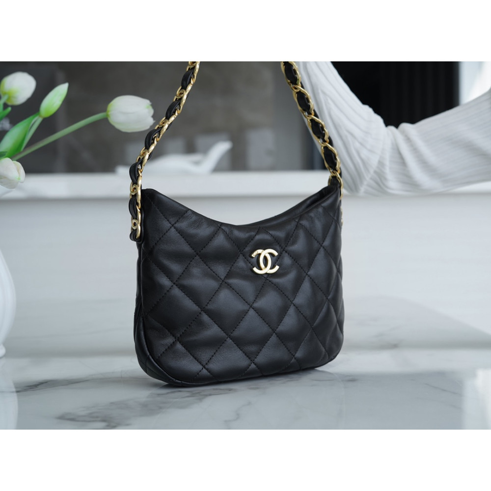 CHANEL LINKS HOBO BAG CHANEL LINKS HOBO BAG