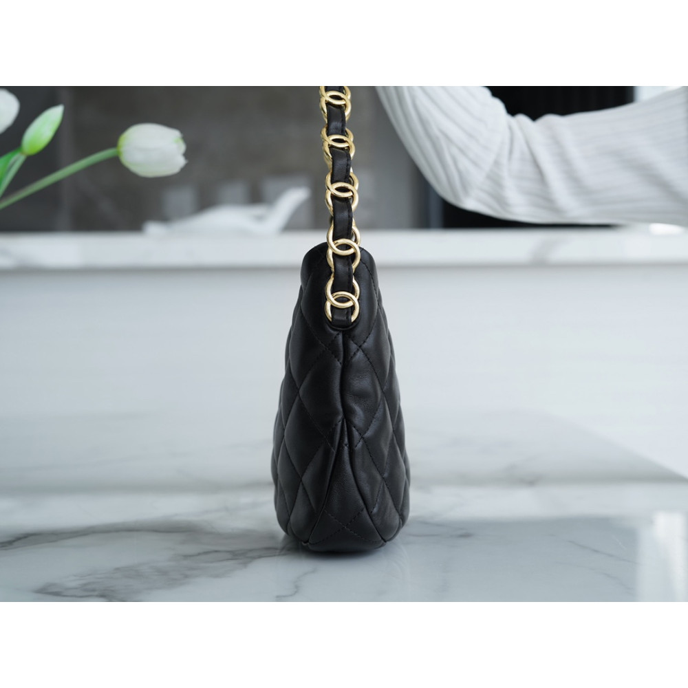 CHANEL LINKS HOBO BAG CHANEL LINKS HOBO BAG