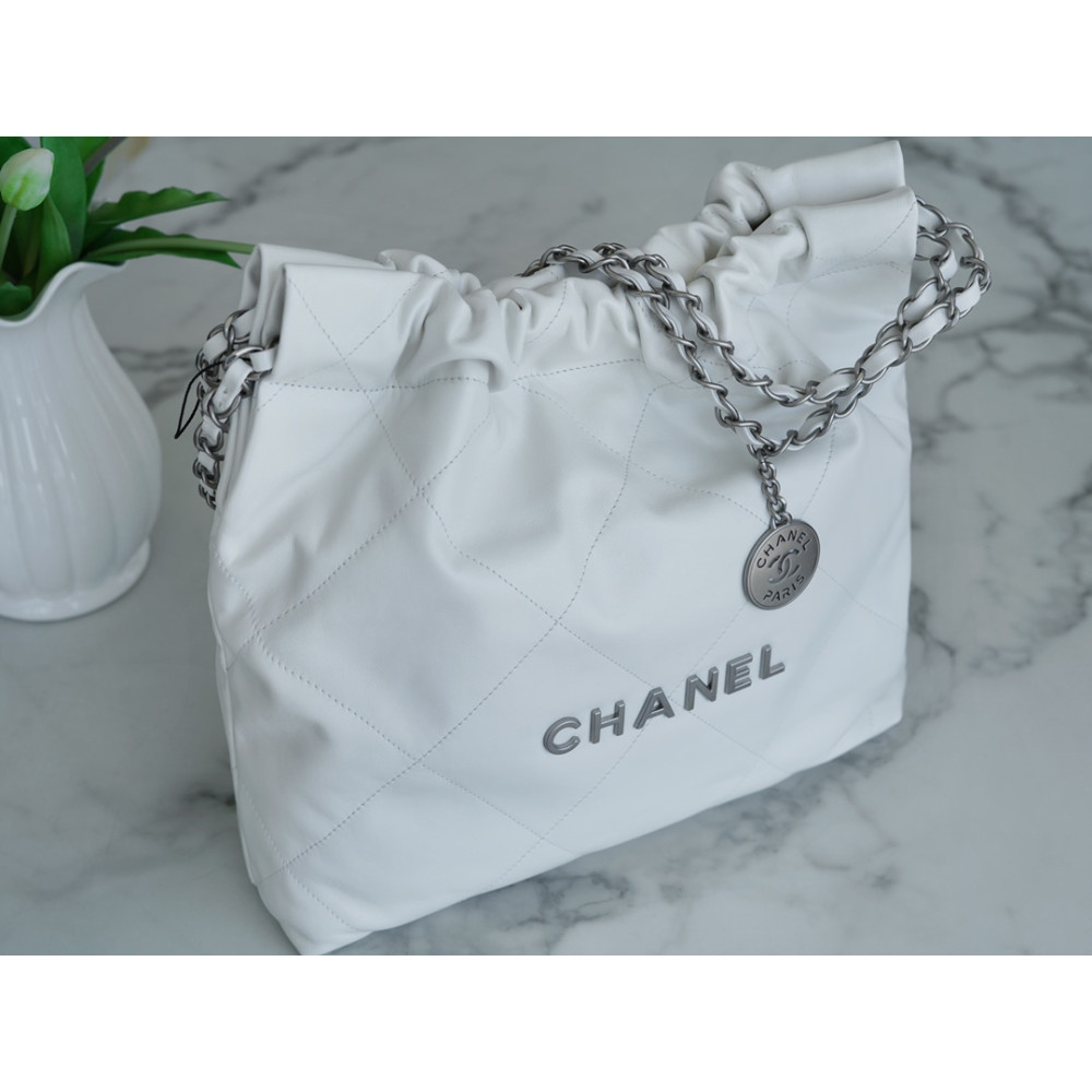 CHANEL 22 SMALL BAG CHANEL 22 SMALL BAG